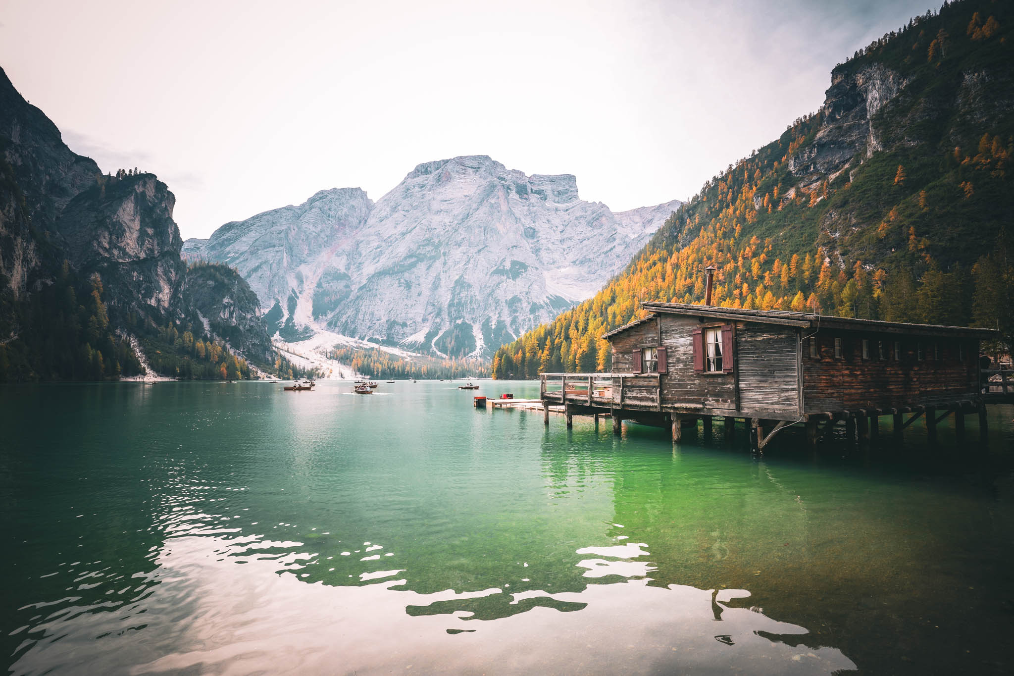 Lago-di-Braies-Row-Boat-Ramp